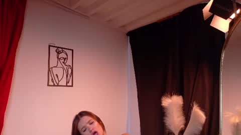 Snapshot of mia_benett_ chatting on 06-12-26, 02:49 Mia Benett online show from 06-12-26, 02:49