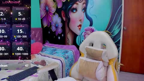 Mia online show from 02-10-25, 09:04