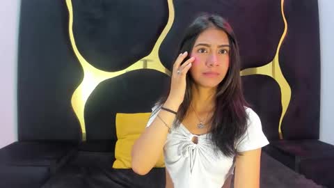 mia_clark18 online show from 11-08-25, 04:18