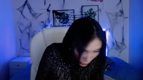 Snapshot of mia_collens_ chatting on 10-31-25, 03:18 MIA online show from 10-31-25, 03:18