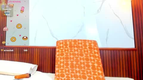 Snapshot of mia_conde1_ chatting on 02-21-25, 01:11 Mia Conde online show from 02-21-25, 01:11