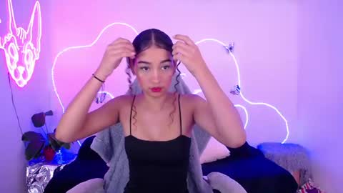 mia_cute_girl online show from 07-26-26, 12:12