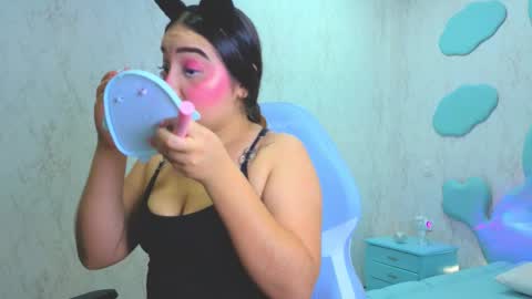 Snapshot of mia_cuttee chatting on 11-25-25, 03:17 Mia Cuttee online show from 11-25-25, 03:17