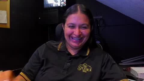 Mia daniela  online show from 09-09-25, 10:42