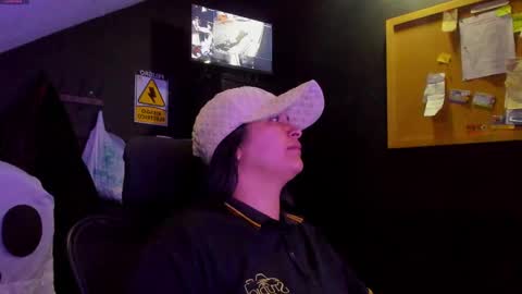 Mia daniela  online show from 10-04-25, 11:58