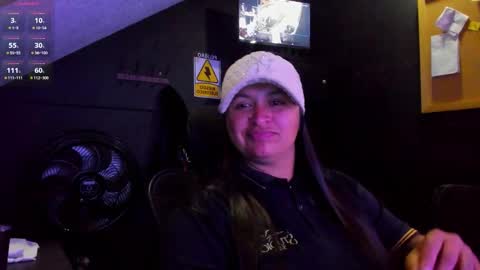 Mia daniela  online show from 10-21-25, 02:45