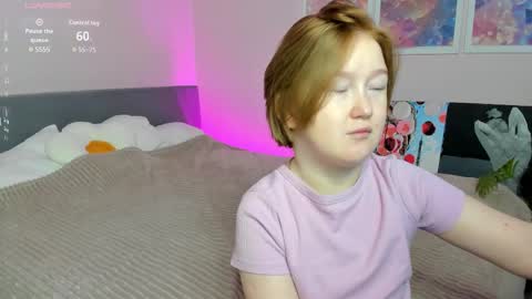 Mia online show from 11-05-25, 02:22