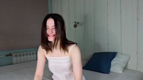 Mia online show from 02-02-25, 05:53