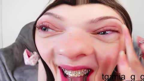 Snapshot of mia_g_ chatting on 12-04-25, 06:55 Mia online show from 12-04-25, 06:55