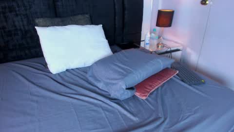 MIA online show from 01-12-25, 01:00