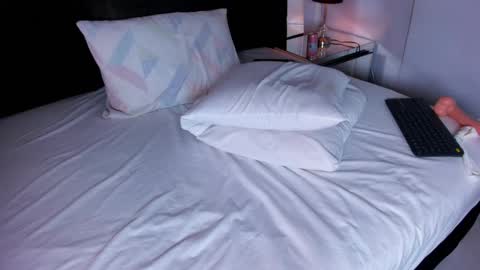 MIA online show from 03-07-25, 12:26