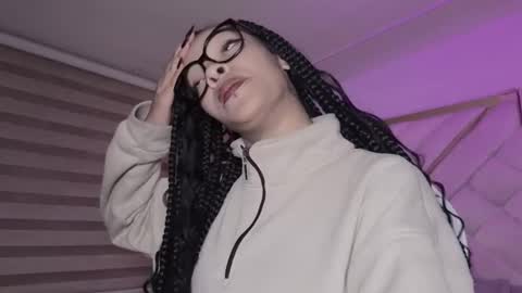 Mia online show from 02-22-26, 03:18