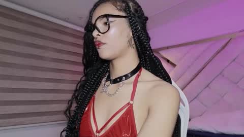 Mia online show from 03-08-26, 02:59