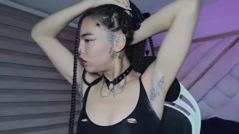 Mia online show from 03-19-26, 03:10