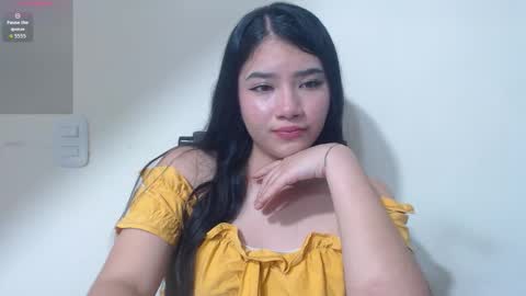 Snapshot of mia_girl07 chatting on 02-02-26, 11:25 ZOE online show from 02-02-26, 11:25