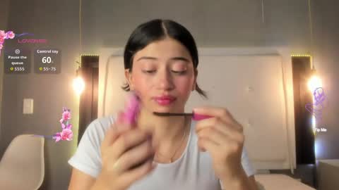 Snapshot of mia_gomez52 chatting on 05-18-26, 08:03 mia online show from 05-18-26, 08:03