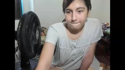 Snapshot of mia_goth766259 chatting on 11-25-25, 07:14 izzy online show from 11-25-25, 07:14