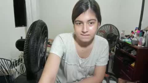 Snapshot of mia_goth766259 chatting on 11-27-25, 12:13 izzy online show from 11-27-25, 12:13