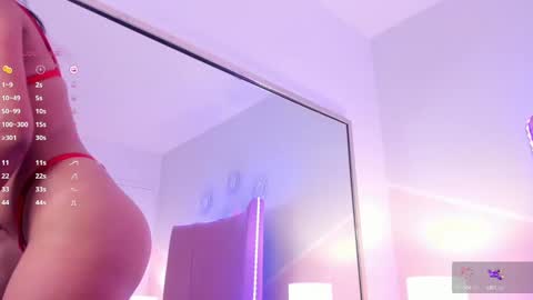 mia_greco_ online show from 01-25-25, 07:49