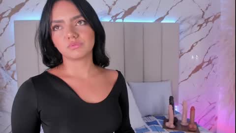 mia_greco_ online show from 09-24-25, 03:43