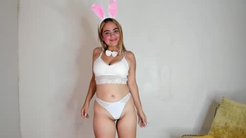 Mia online show from 12-30-24, 11:38