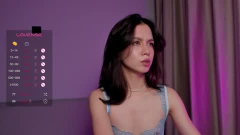 Mia online show from 09-30-25, 05:51