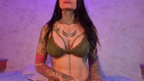 mia_hill1_ online show from 07-19-26, 08:23