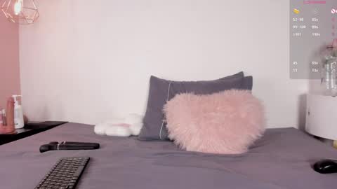  I am Mia  online show from 03-31-26, 03:01