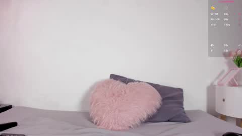  I am Mia  online show from 04-20-26, 01:03