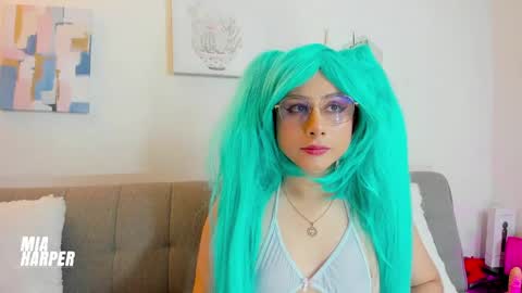 Mia online show from 06-07-26, 02:48