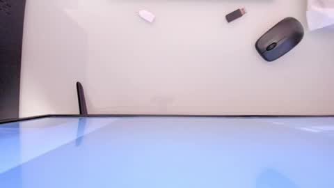    online show from 11-04-25, 12:15