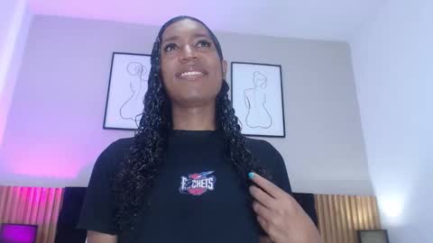 Mia online show from 02-02-26, 05:44