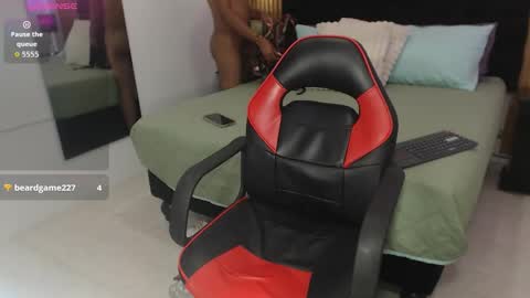 Mia online show from 02-20-26, 07:47