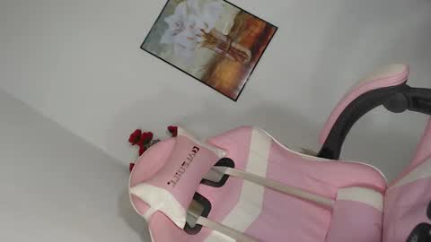 Your Pretty Petite Mia  online show from 02-15-26, 02:52