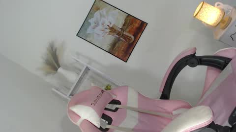 Your Pretty Petite Mia  online show from 02-25-26, 02:27