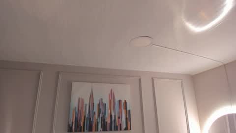 Mia online show from 11-02-25, 02:36