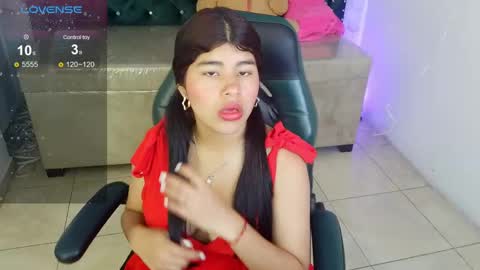 mia_kittie_m online show from 05-06-26, 12:10