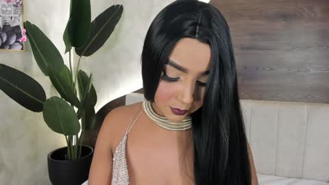 mia_lacy online show from 01-06-25, 07:24