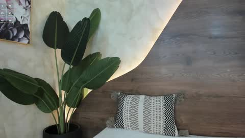 mia_lacy online show from 02-02-25, 07:25