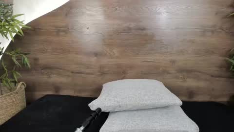 mia_lacy online show from 11-22-25, 07:35