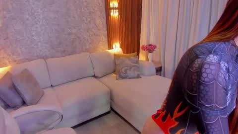 Snapshot of mia_lanee_ chatting on 12-15-25, 11:36 Mia Lane online show from 12-15-25, 11:36