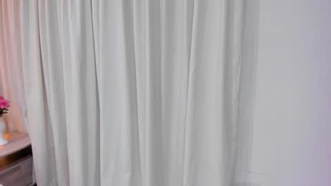 Snapshot of mia_lanee_ chatting on 12-16-25, 11:37 Mia Lane online show from 12-16-25, 11:37