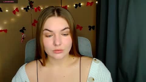 Snapshot of mia_lemm chatting on 12-17-25, 07:47 mia_lemm online show from 12-17-25, 07:47