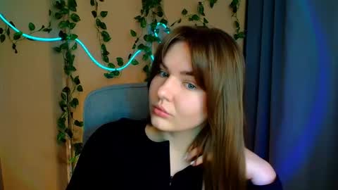 mia_lemm online show from 03-24-26, 07:46