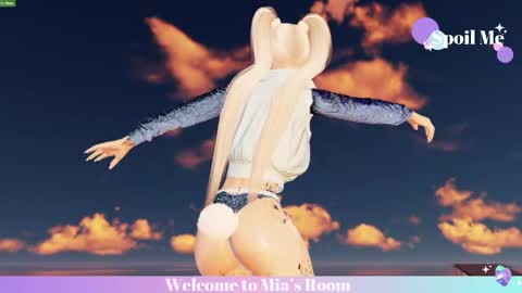 Mia online show from 04-22-26, 05:58