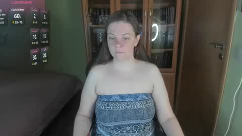 mia_lores online show from 06-11-26, 09:18