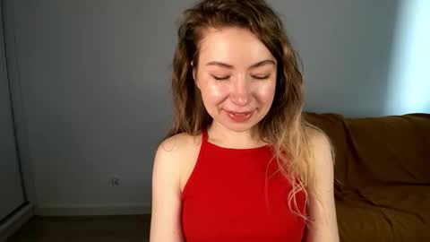 Mia online show from 04-15-26, 07:04