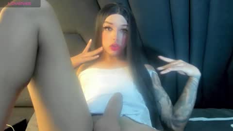 Snapshot of mia_malkova0 chatting on 02-20-25, 12:52 Mia3 online show from 02-20-25, 12:52