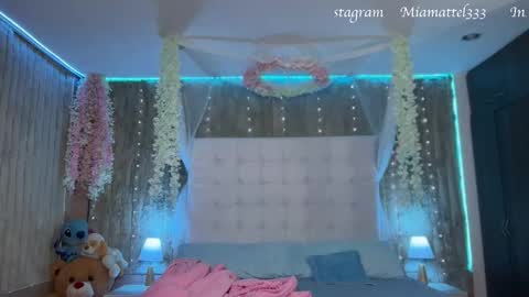 Snapshot of mia_mattel chatting on 11-07-25, 07:30 333 online show from 11-07-25, 07:30