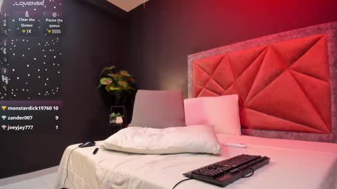 Snapshot of mia_milff chatting on 03-04-25, 10:16 MIA online show from 03-04-25, 10:16